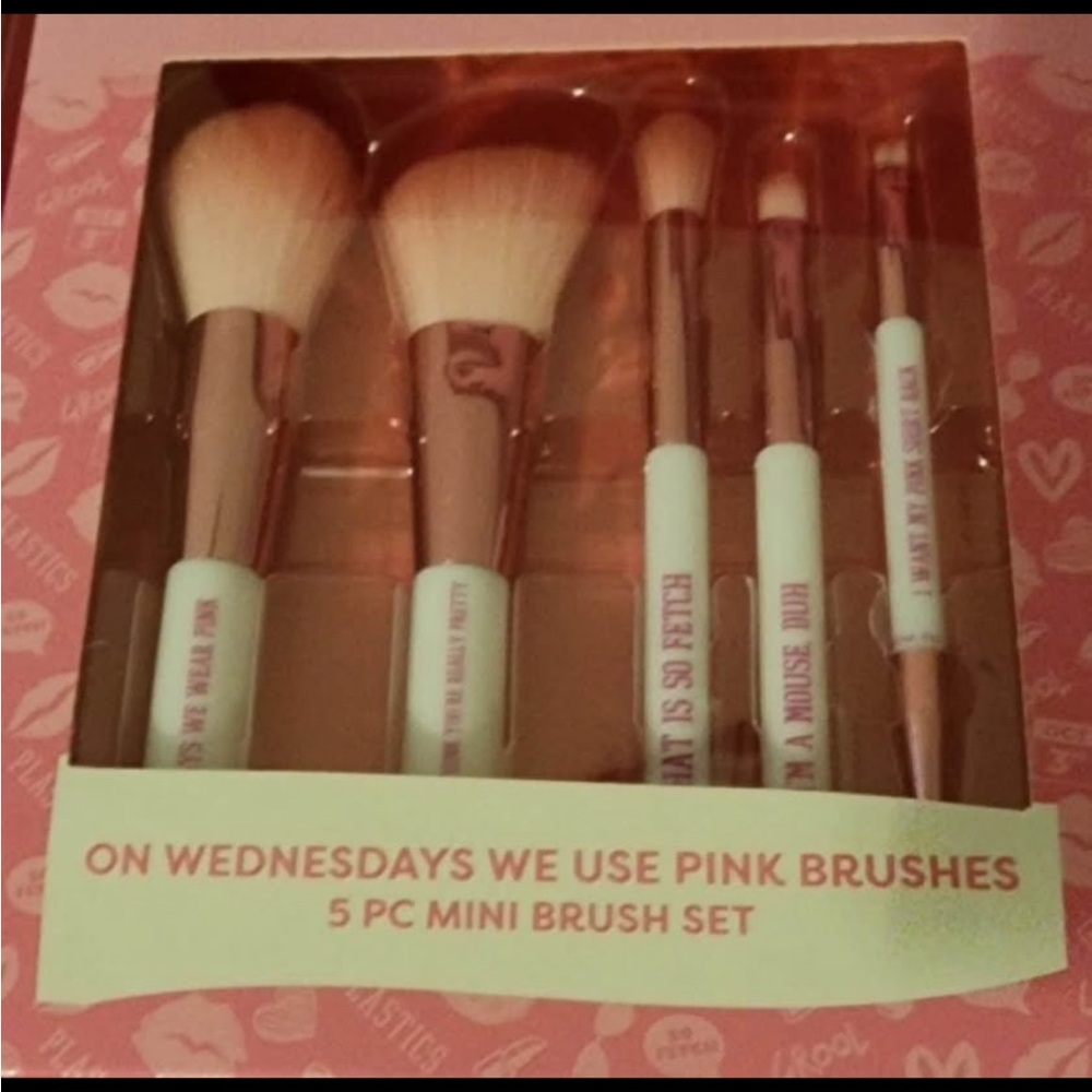BNIB 💋 Mean Girls x Profusion PR Box
Collectors Edition - Picture 5 of 7